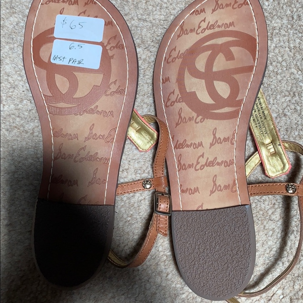 Sandals - Picture 2 of 4